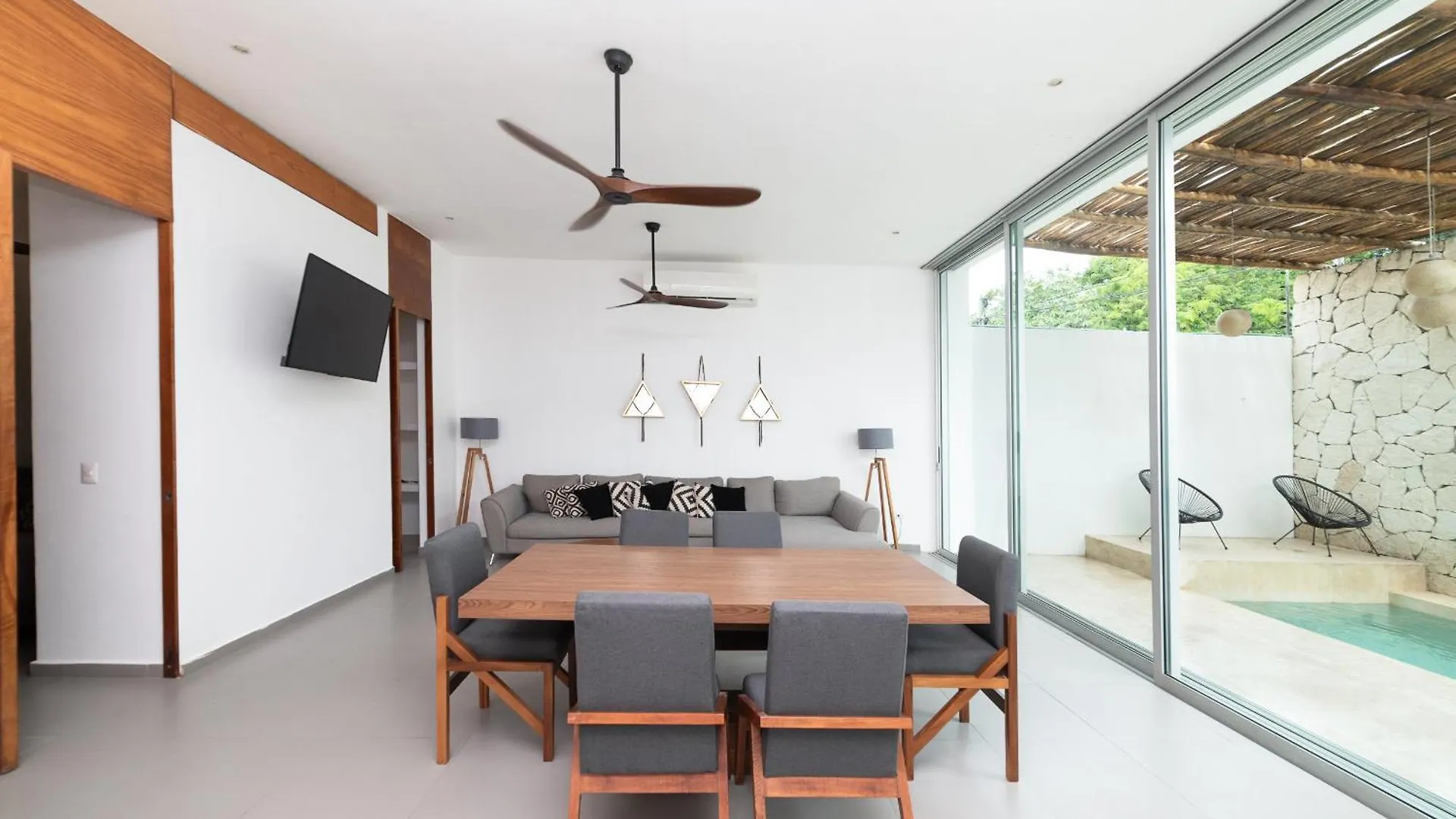Relaxing 2 Bedroom Apartement In The Center Of Tulum With Private Pool And Terrace